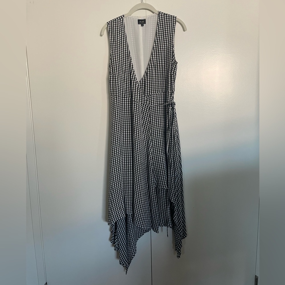 Bardot Wrap Midi Checkered B&W Dress Size Médium